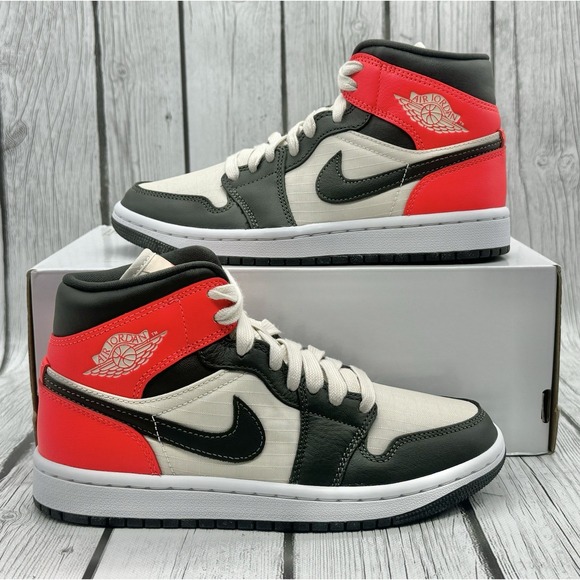 Jordan Shoes - Nike Women's Air Jordan 1 Mid SE‎ Newsprint Size 5.5 DQ6078‑100